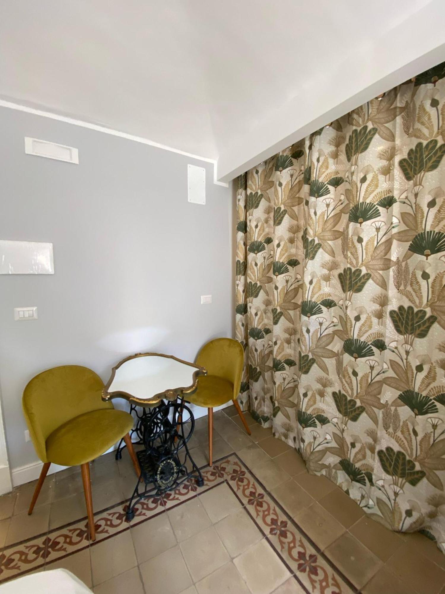 Dimora Dei Minoriti Bed & Breakfast Catania Bagian luar foto